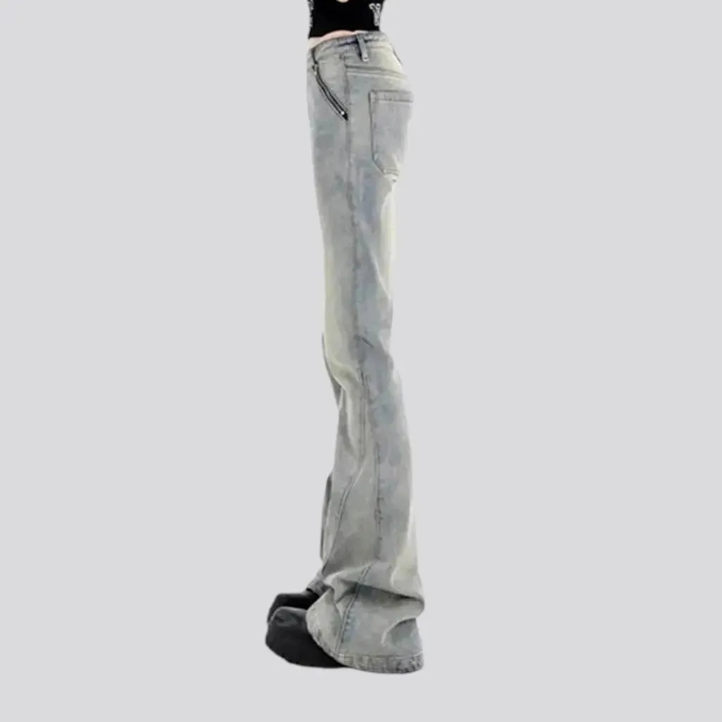 Floor-length bootcut jeans for ladies