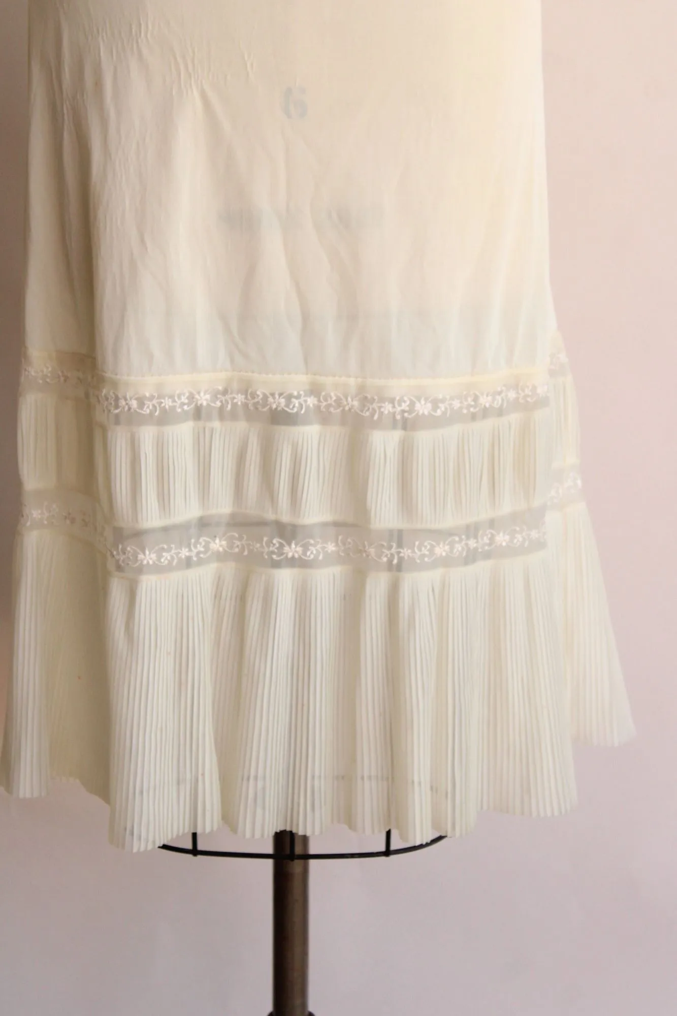 Vintage 1960s Ivory Nylon Half Slip With Lace Trim and Pleated Ruffle